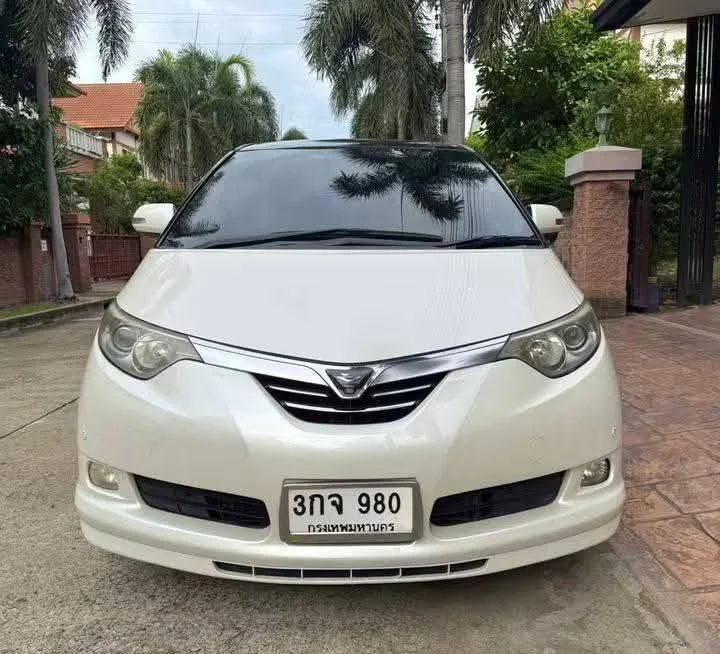 2007 Toyota Estima III 2