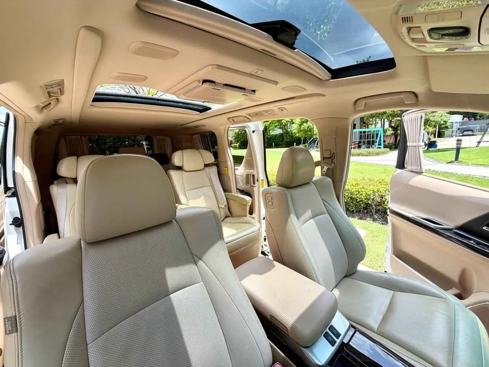 2013 Toyota Alphard, Vellfire II (AH20) 3