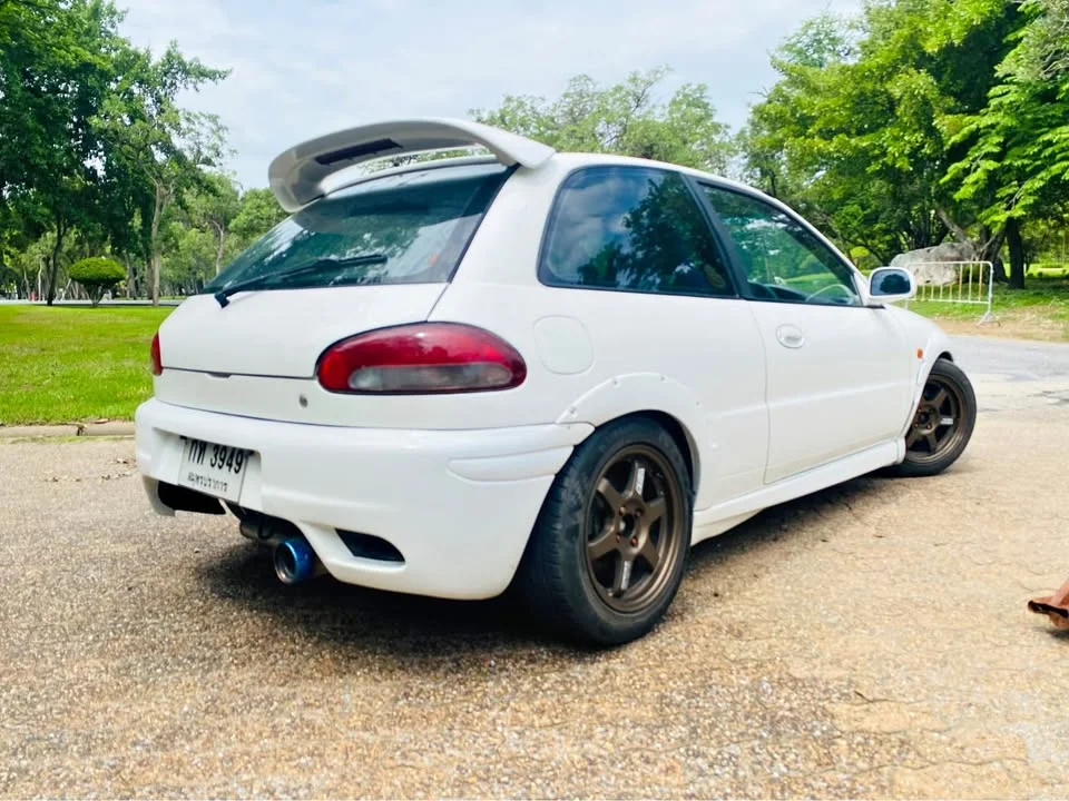 1993 Mitsubishi Colt III 2