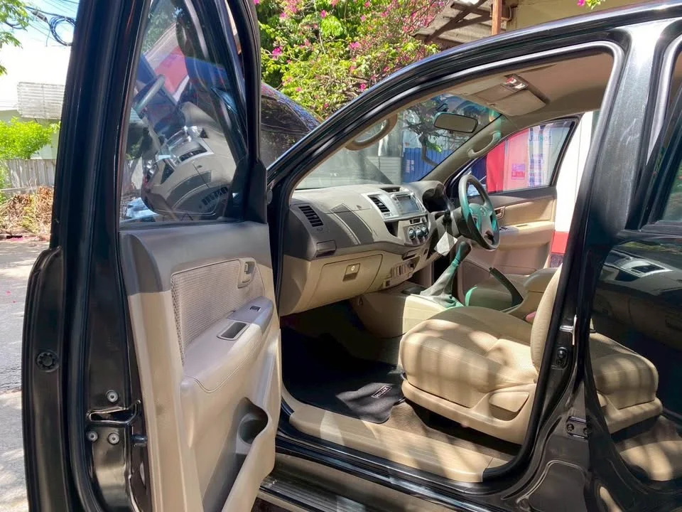2013 Toyota Hilux VII 2
