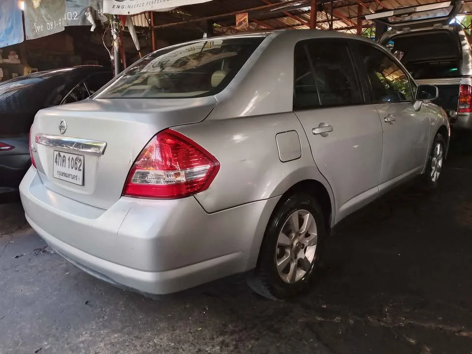 2011 Nissan Tiida I (C11) 3