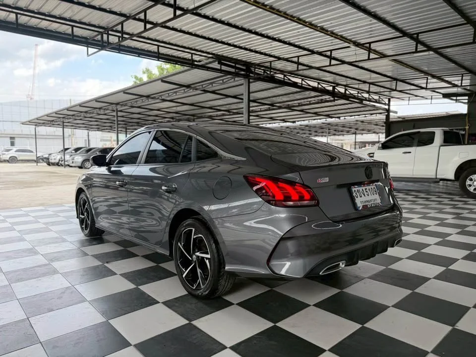 2022 MG 5 II 3