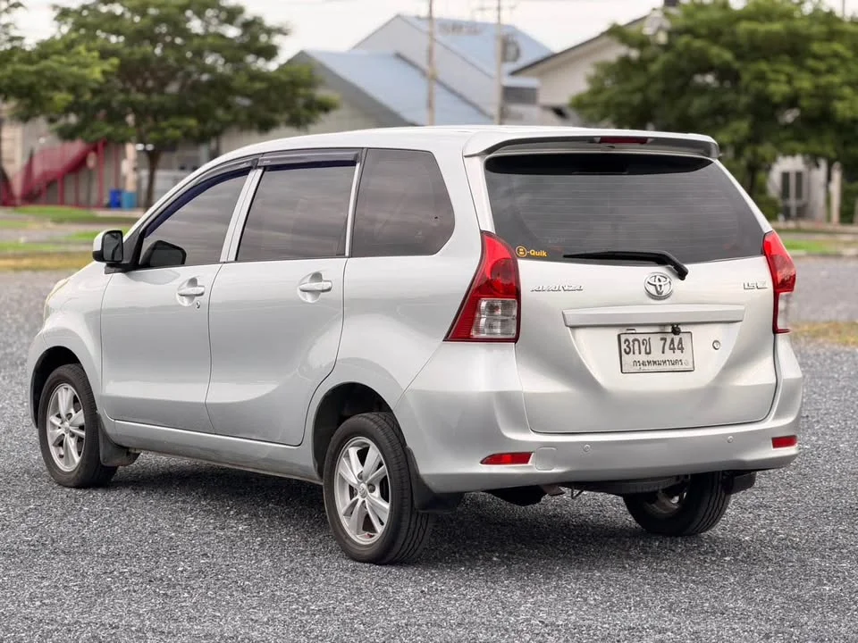 2013 Toyota Avanza II 3