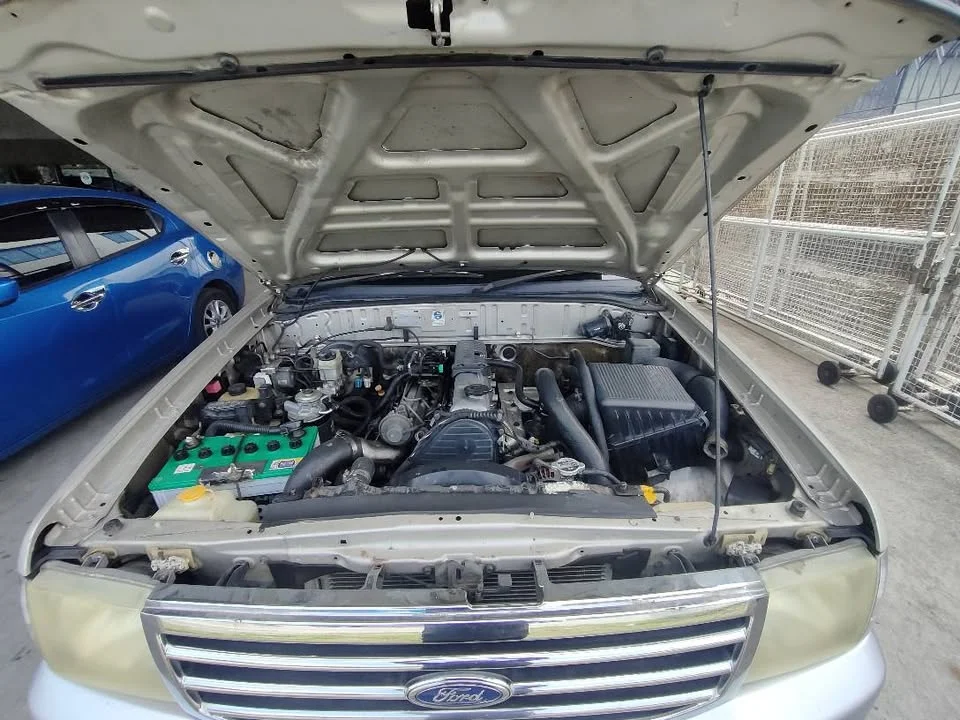 2004 Ford Everest I 2