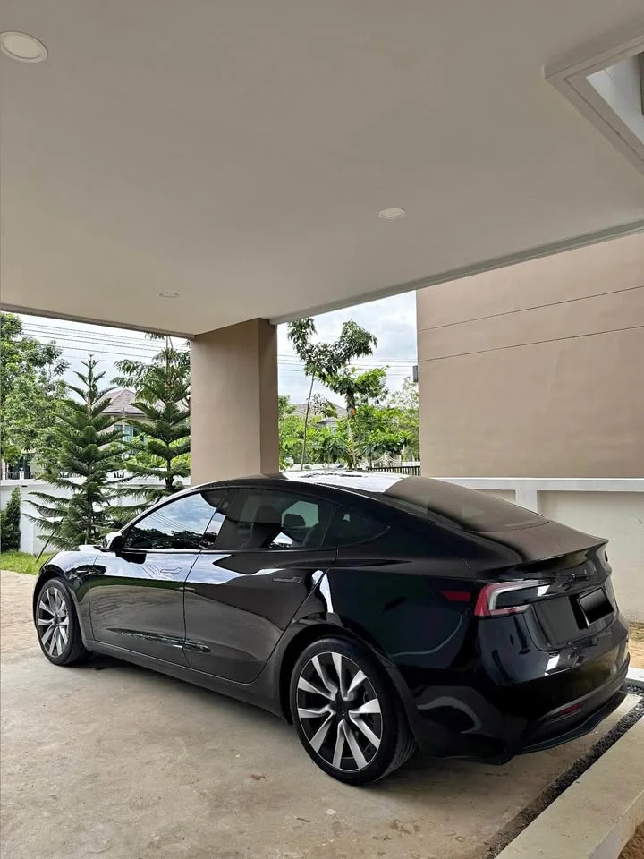 2024 Tesla Model 3 2