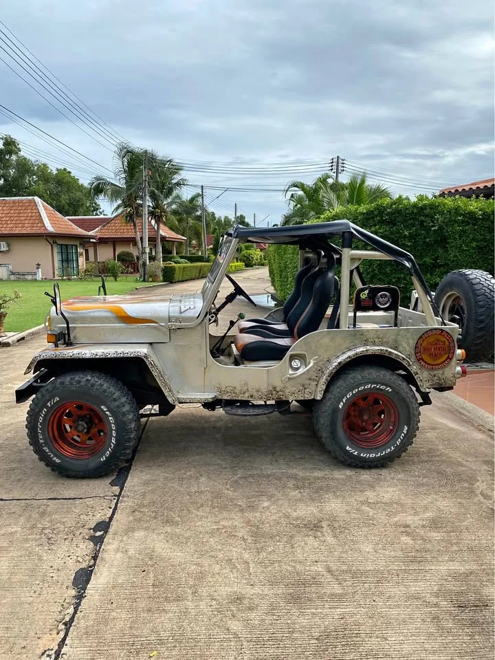 1988 Jeep CJ 1-7 3