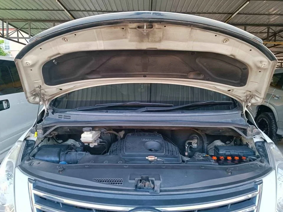 2011 Hyundai H-1 II 3