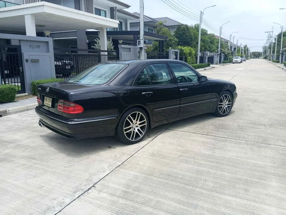 2000 Benz E-Class W210 3