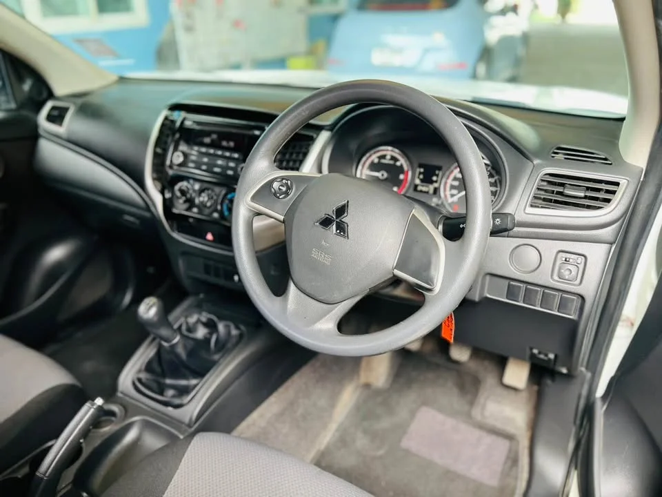 2021 Mitsubishi Triton V 2