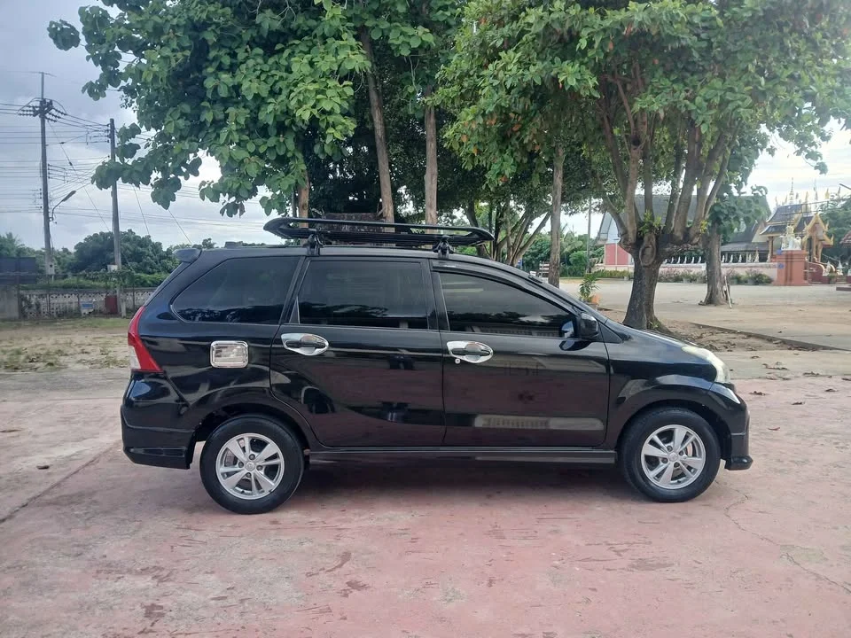 2014 Toyota Avanza II 2