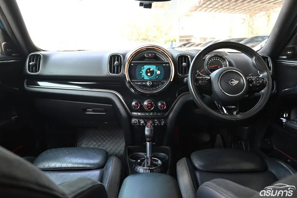 2017 Mini Hatch  III 3
