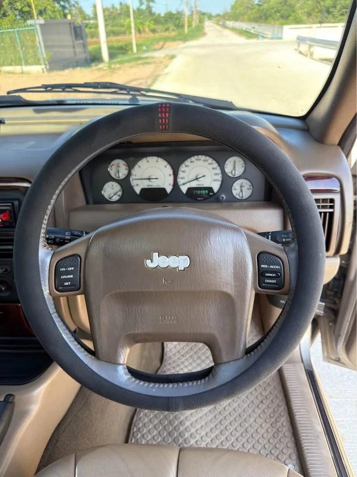 2002 Jeep Grand Cherokee WJ 2