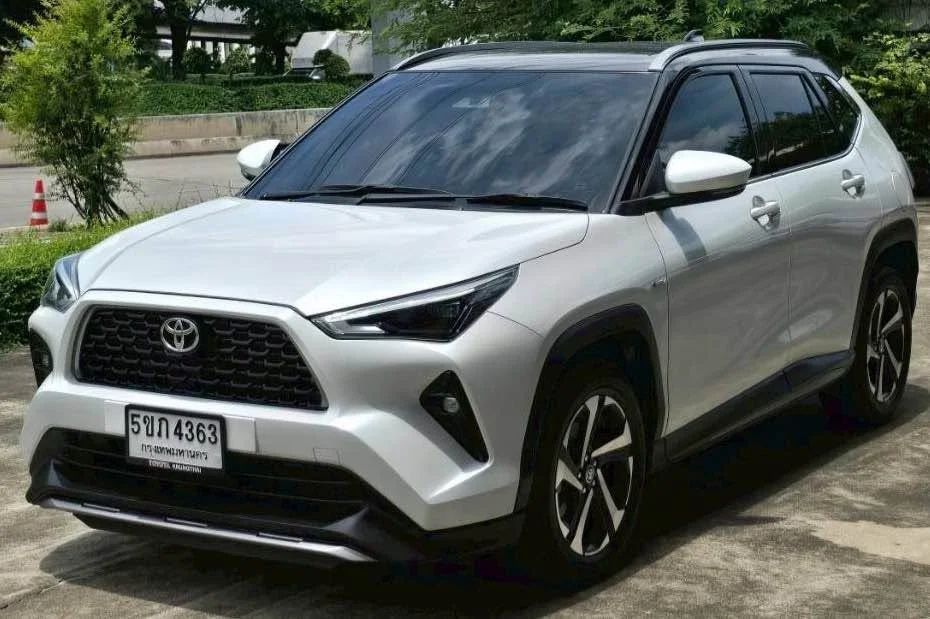 2024 Toyota Yaris Cross AC200 3