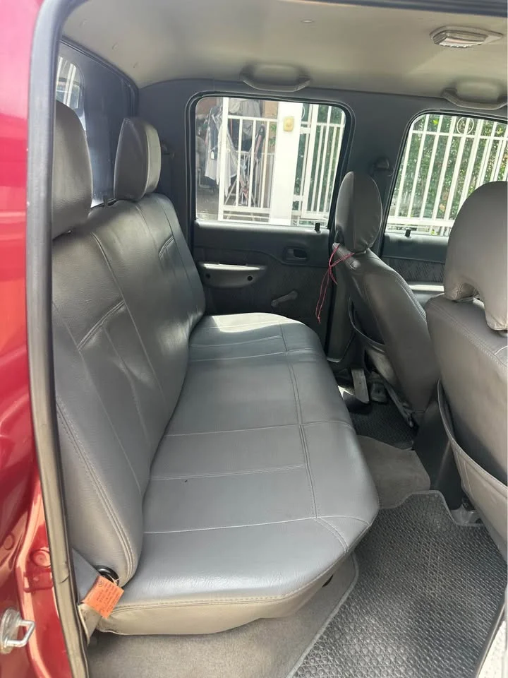 2000 Mazda 2500 Fighter V 2