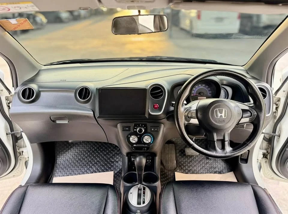 2014 Honda Mobilio II 3