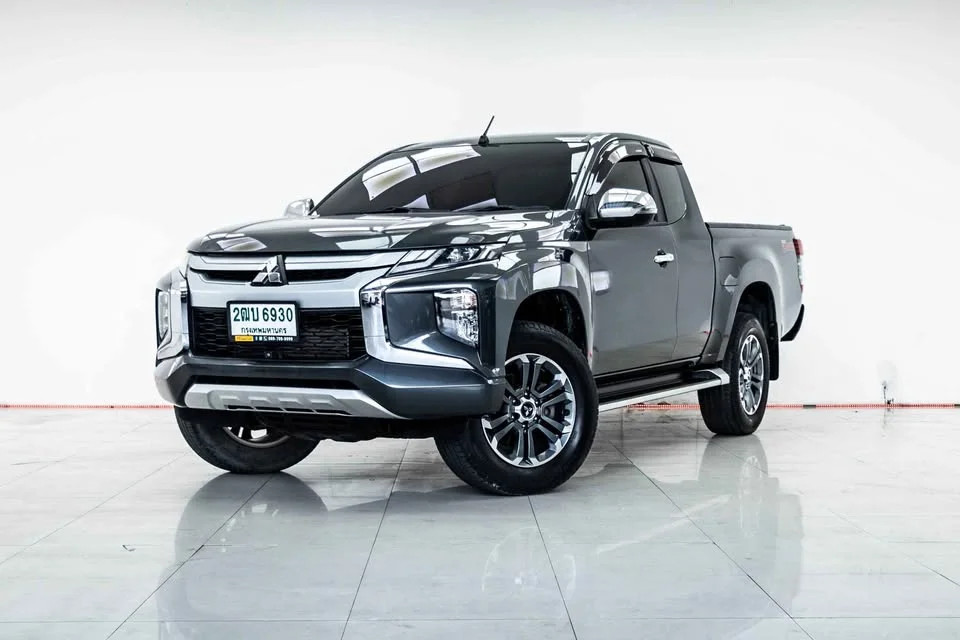 2019 Mitsubishi Triton V 3
