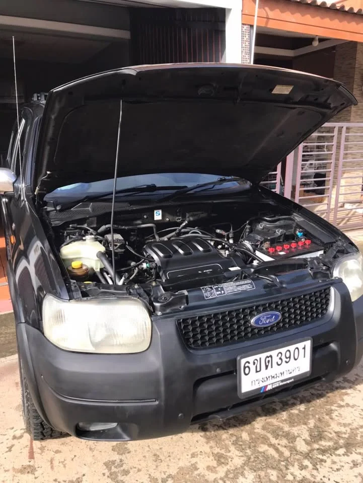 2004 Ford Escape I 3