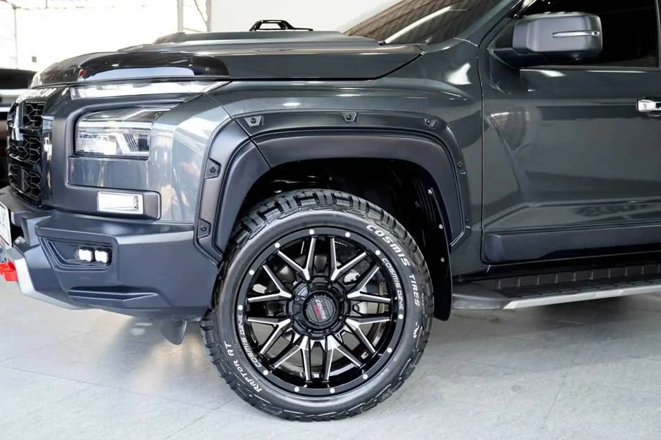 2023 Mitsubishi Triton VI 3