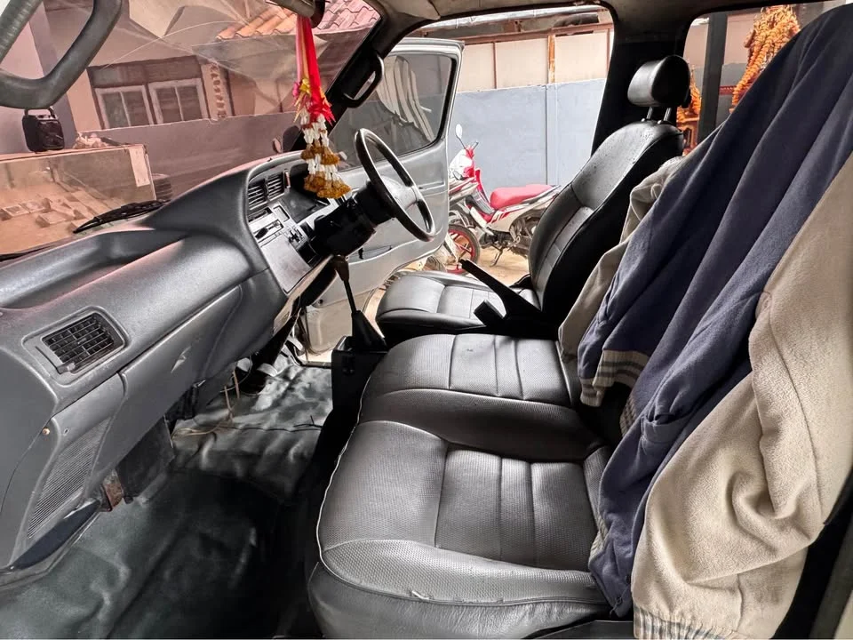 1993 Toyota Commuter IV (H100) 3