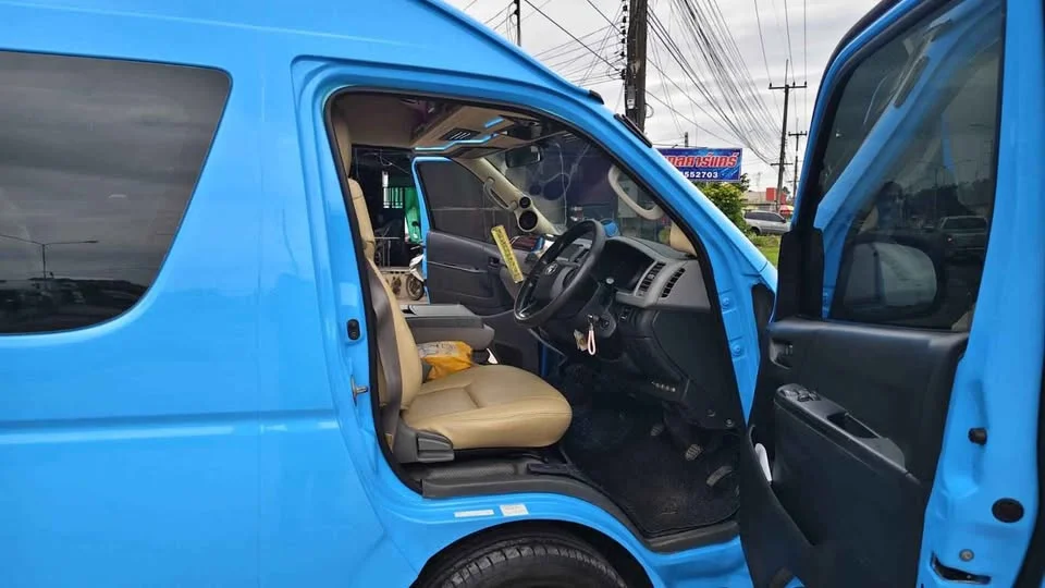 2008 Toyota Commuter V (H200) 3