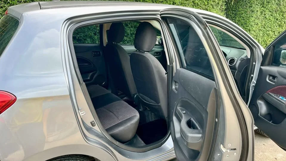 2018 Mitsubishi Mirage VI 3