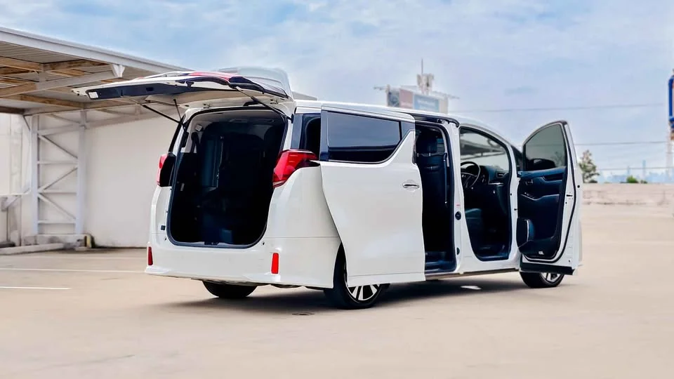 2023 Toyota Alphard, Vellfire III (AH30) 3
