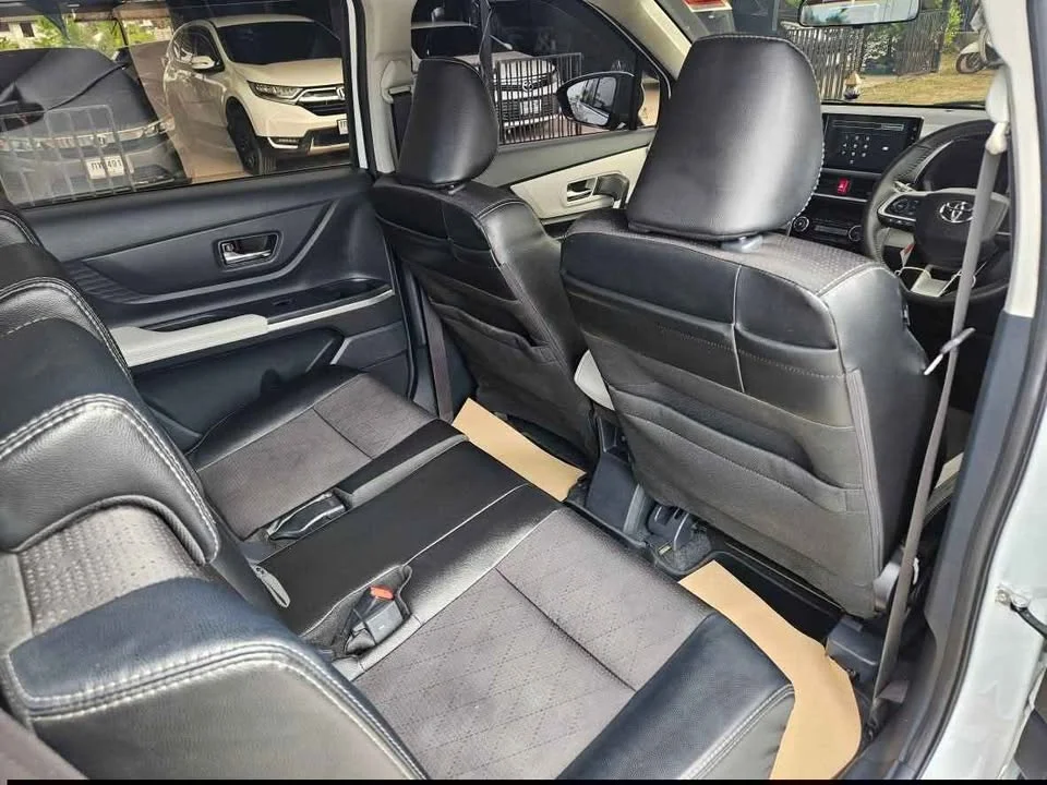 2023 Toyota Veloz III 2
