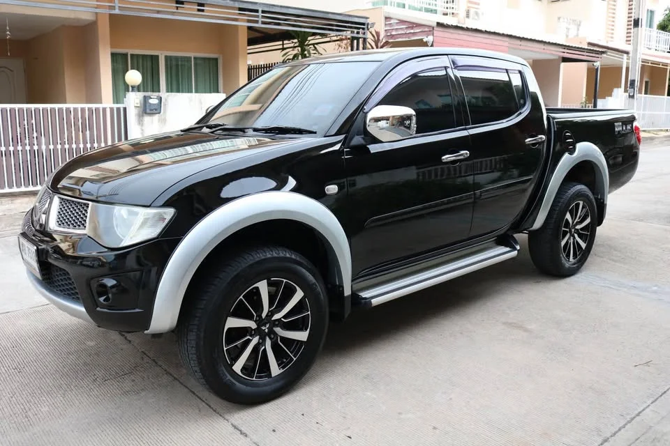 2012 Mitsubishi Triton IV 2