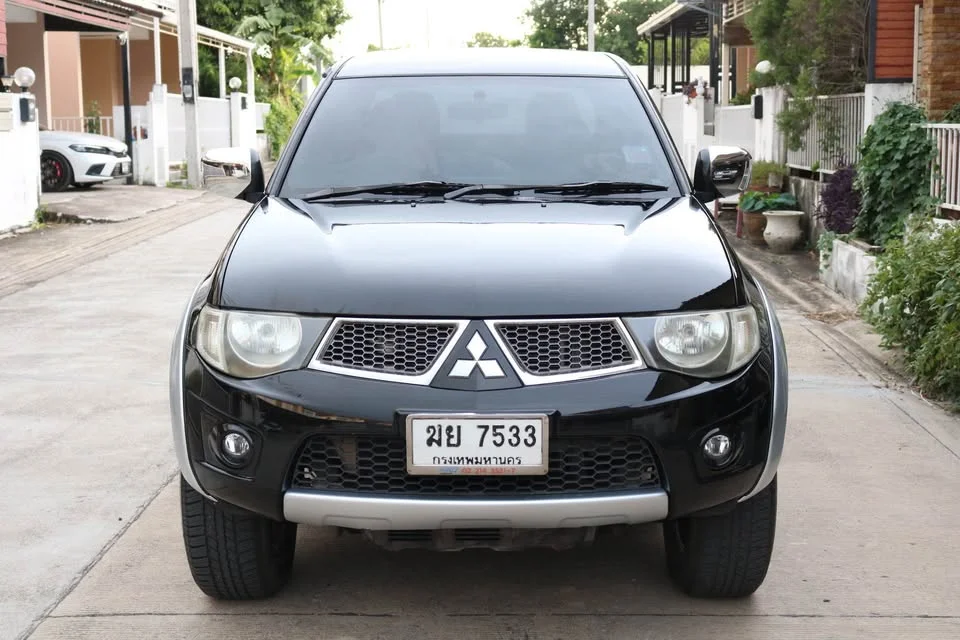 2012 Mitsubishi Triton IV 3