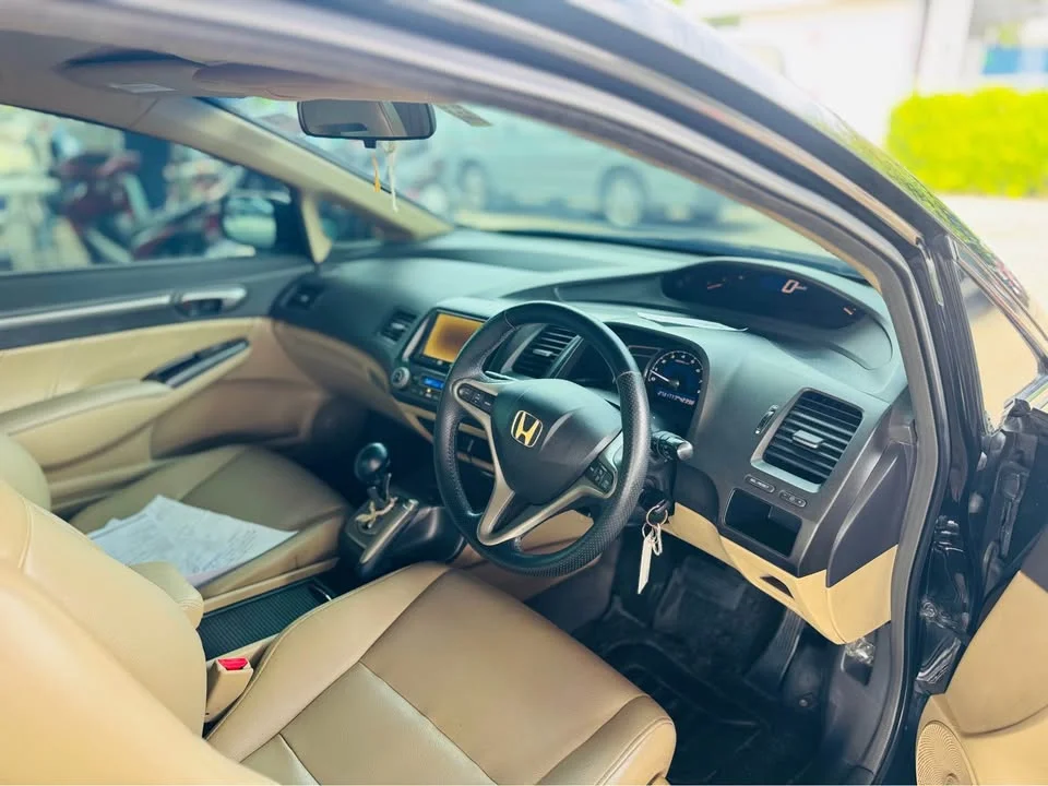 2011 Honda Civic VIII 3