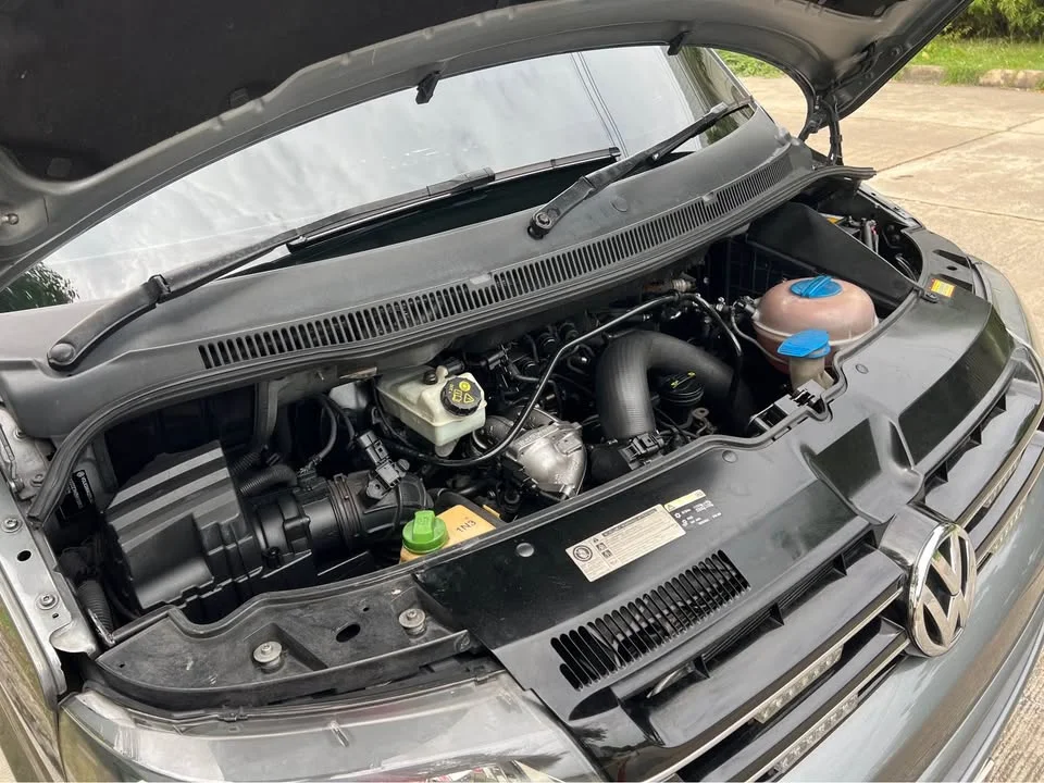 2015 Volkswagen Caravelle T5 3