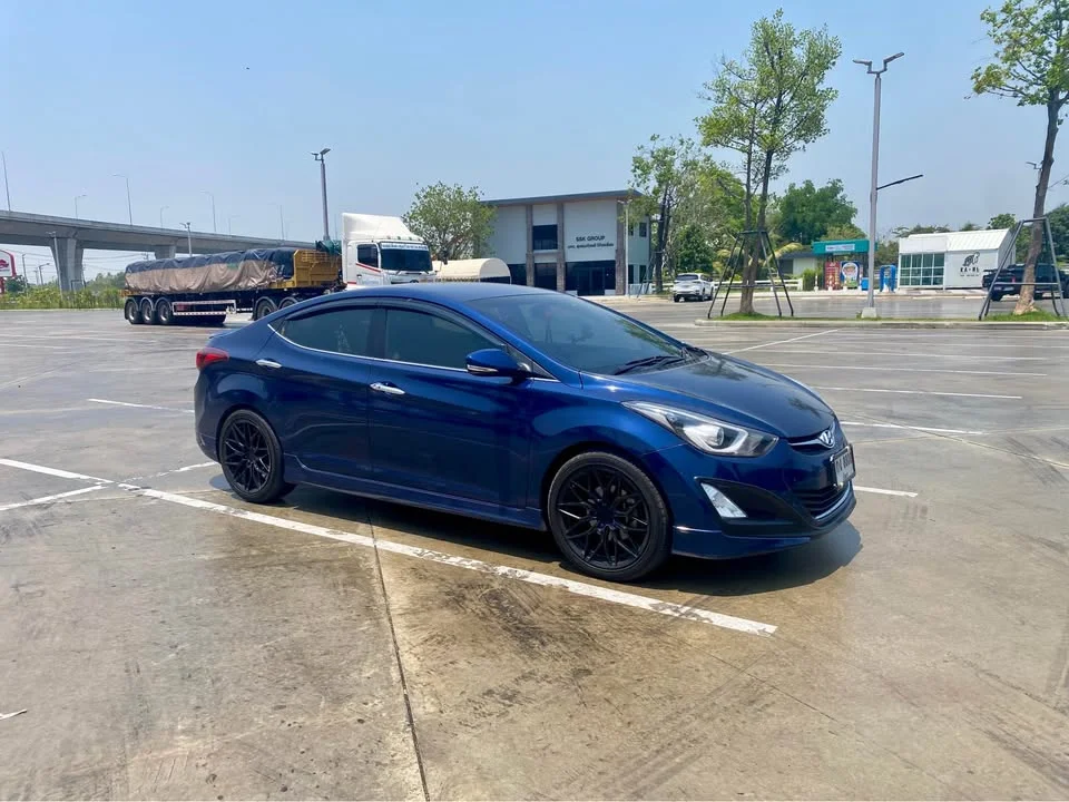 2015 Hyundai Elantra V 3