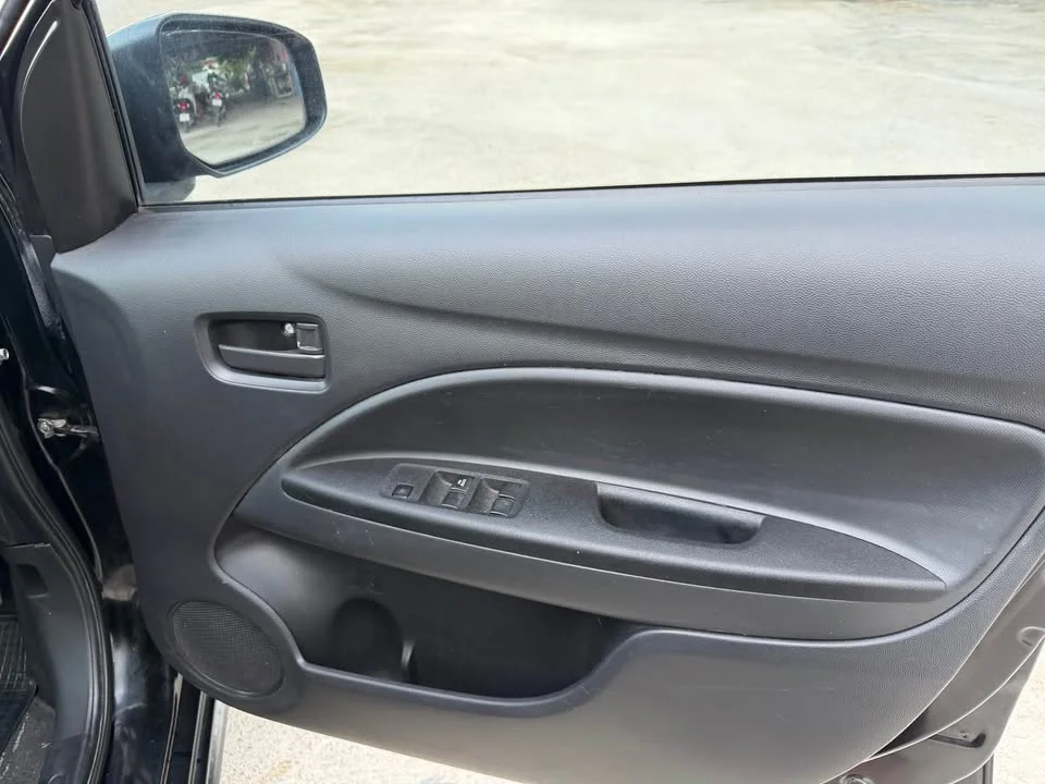 2017 Mitsubishi Mirage VI 3