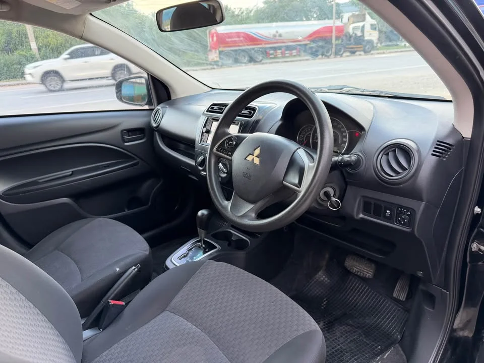 2017 Mitsubishi Mirage VI 2