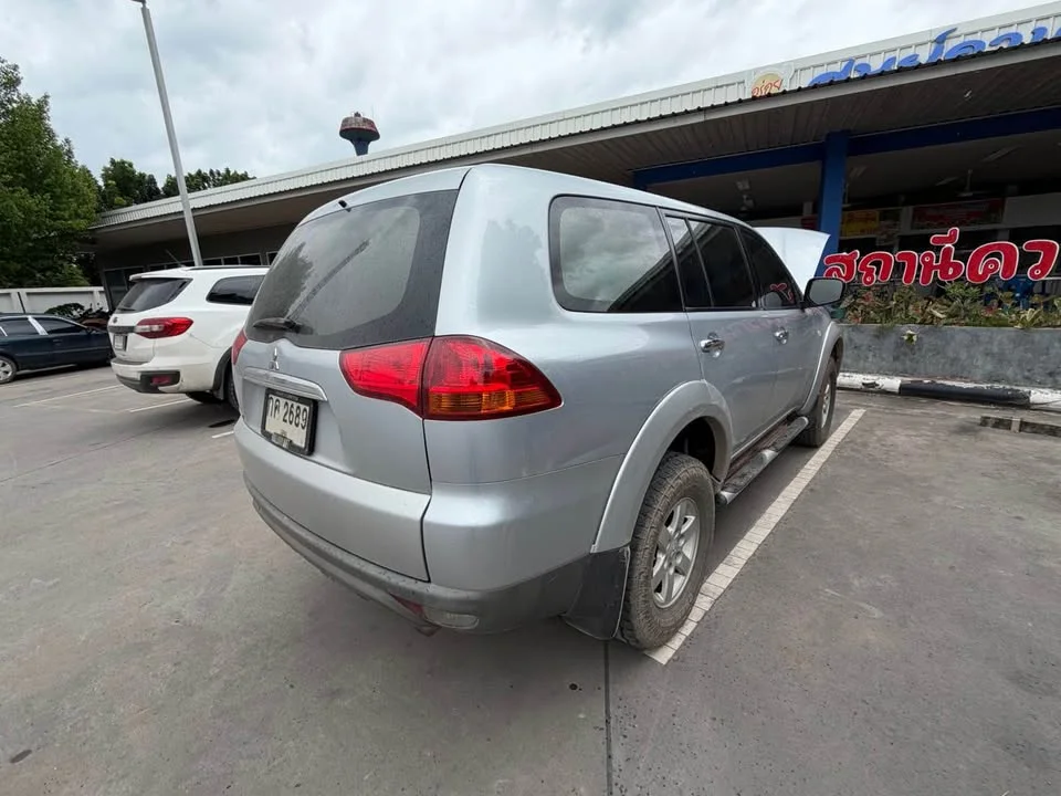 2009 Mitsubishi Pajero Sport II 2