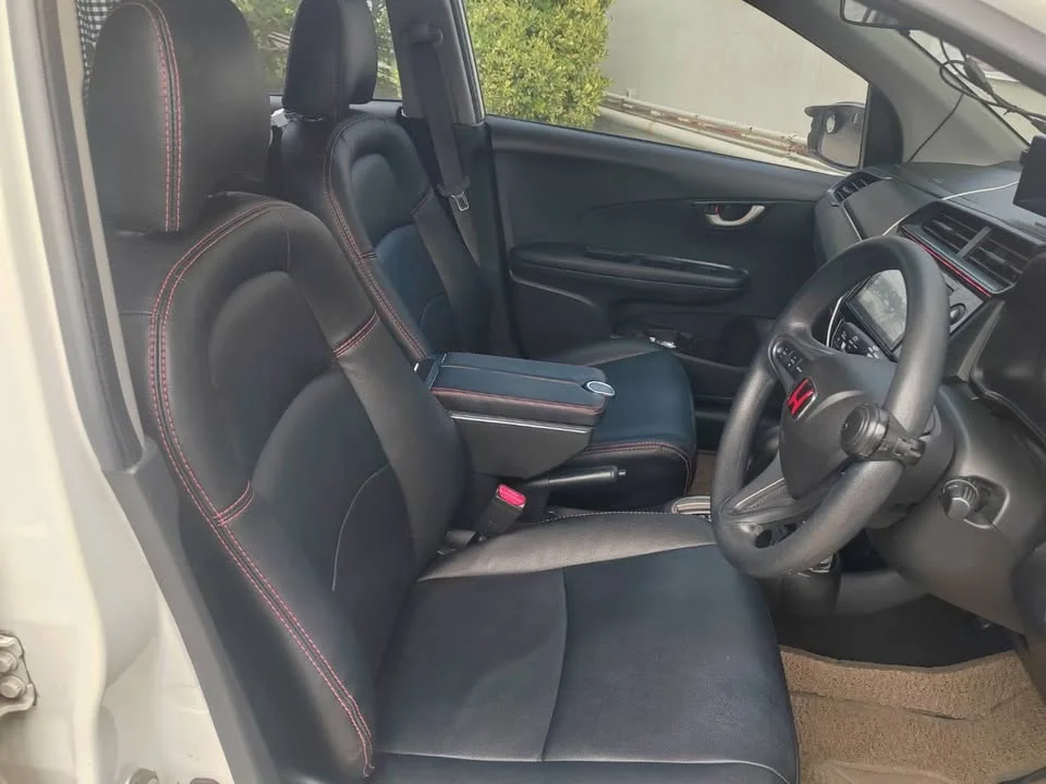 2017 Honda Mobilio II 2