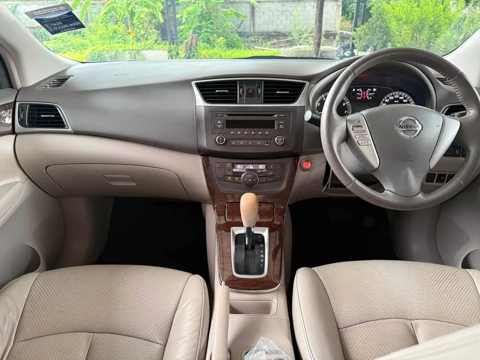 2012 Nissan Sylphy III (B17) 3