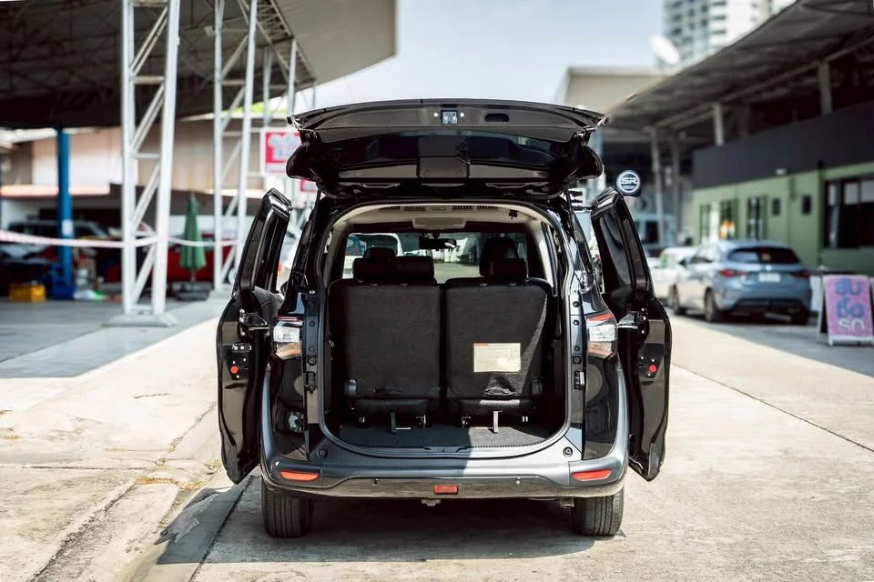 2019 Toyota Sienta II 2
