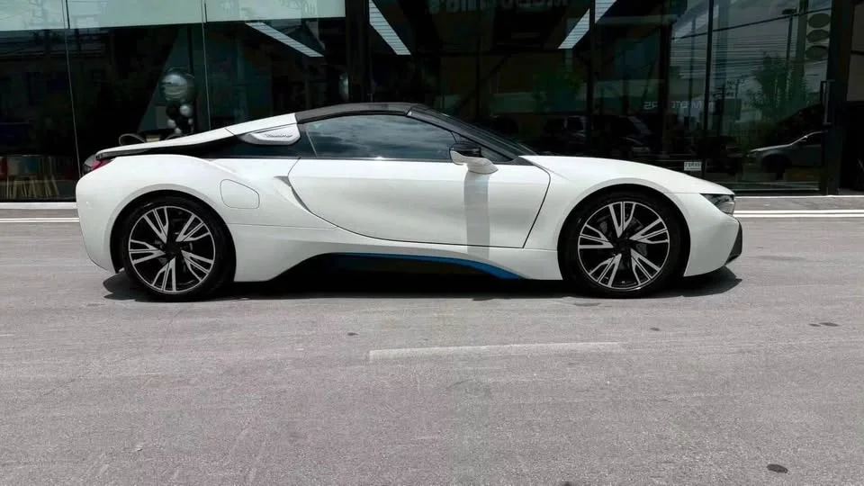2021 BMW i8 I12, I15 3