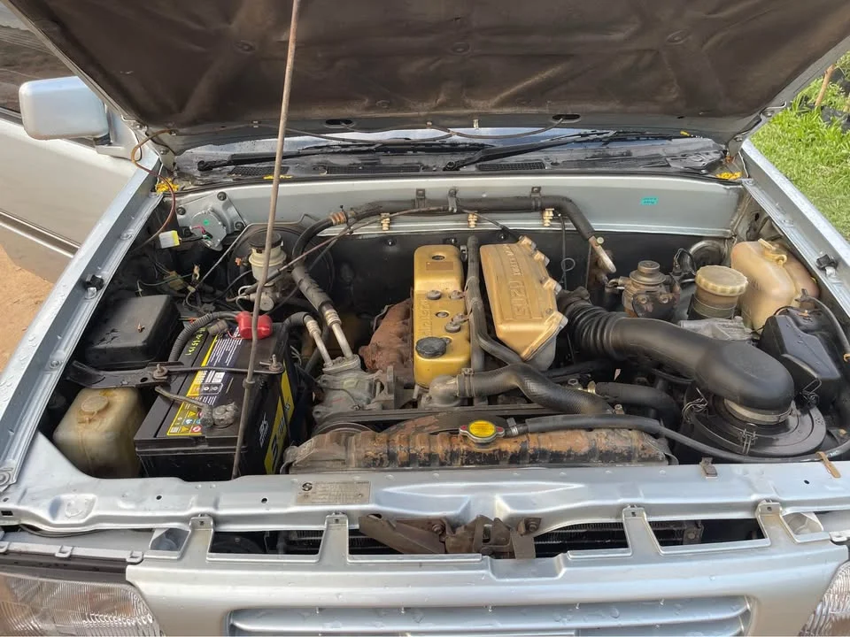 1995 Isuzu TFR III 2