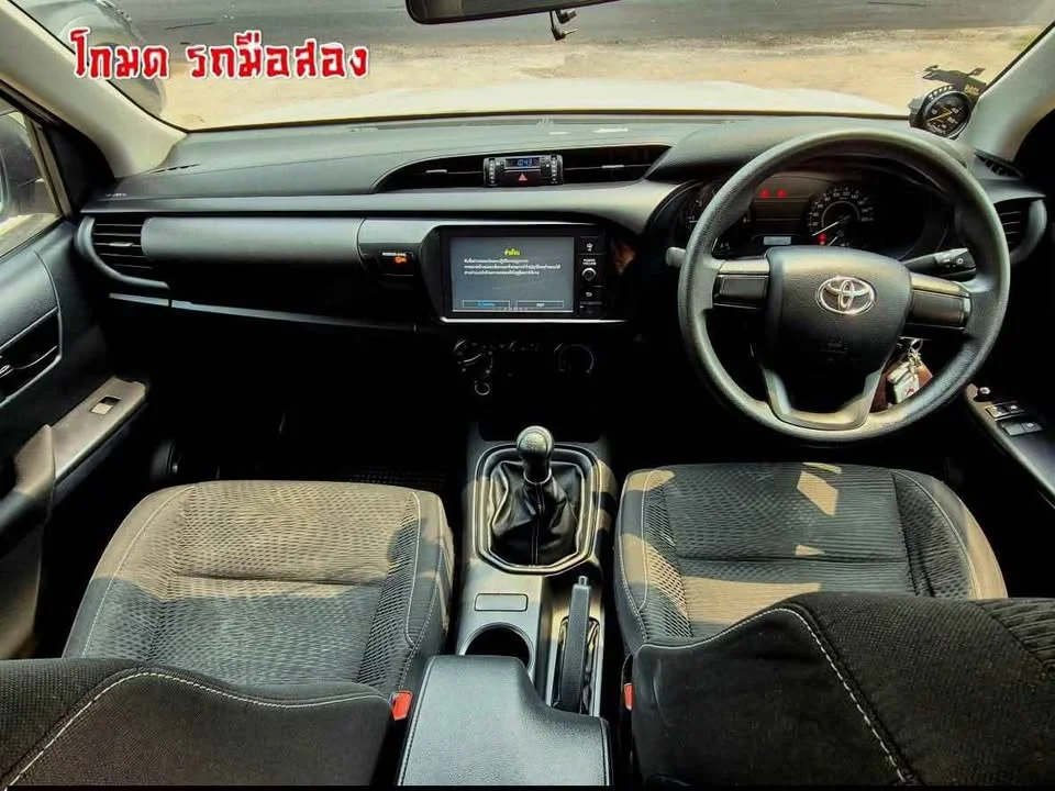 2013 Toyota Hilux VIII 2