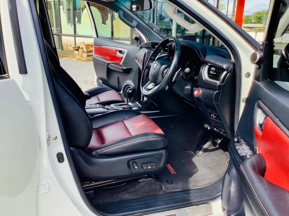 2019 Toyota Fortuner II 2