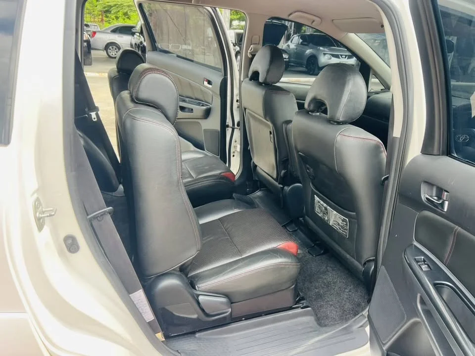 2008 Toyota Wish I 2