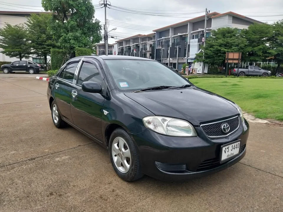 2004 Toyota Vios I 2