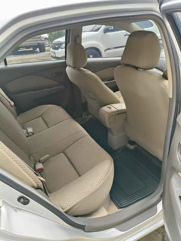 2010 Toyota Vios II 2