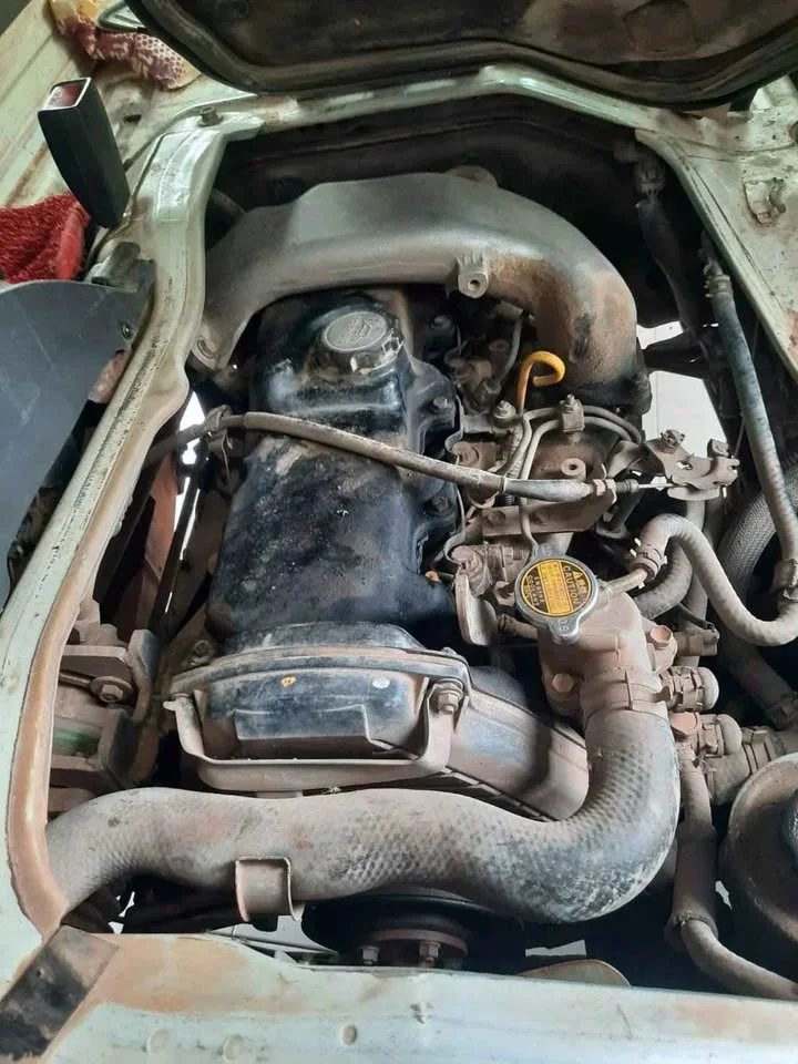 2001 Toyota Commuter IV (H100) 3