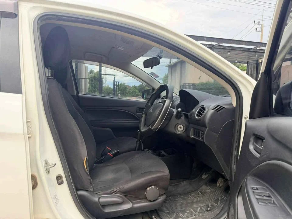 2013 Mitsubishi Attrage VI 2