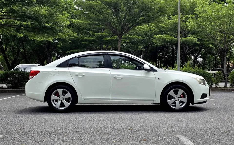 2011 Chevrolet Cruze I 3