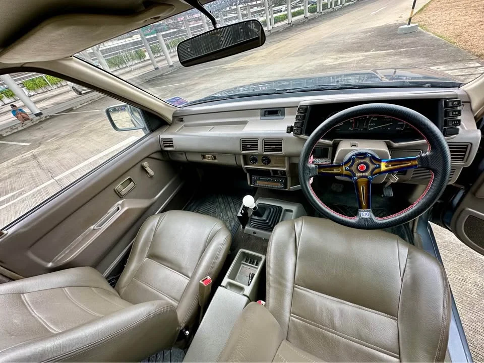 1989 Isuzu TFR III 2