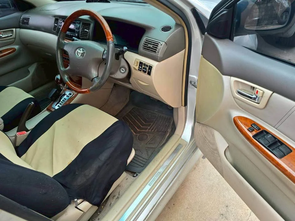 2001 Toyota Corolla Altis IX (E120) 2